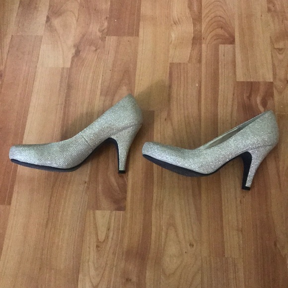 Gold Sparkly Heels - Picture 2 of 3